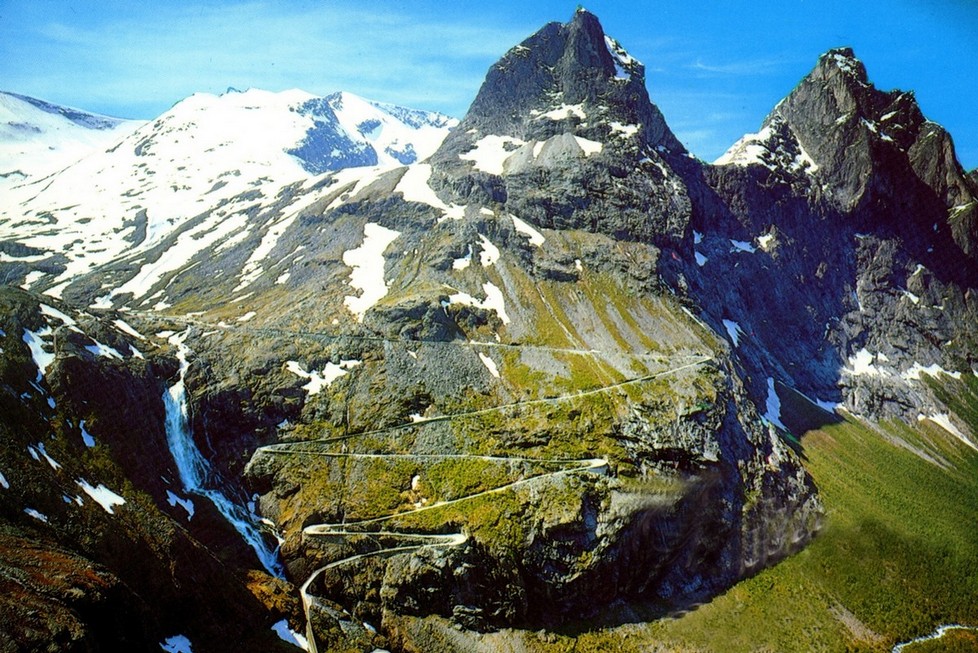 24-trollstigen.jpg